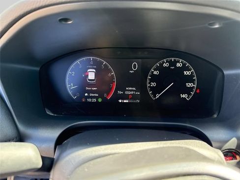 Used 2024 Honda HR-V LX image 11