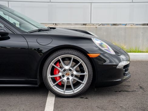 Certified 2014 Porsche 911 Carrera 4S AWD/4WD image 9