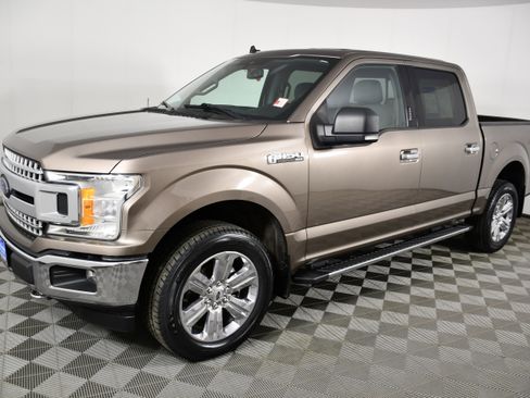 Used 2019 Ford F150 XLT w/ Equipment Group 302A Luxury AWD/4WD image 10