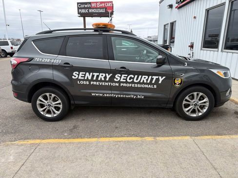 Used 2018 Ford Escape SE AWD/4WD image 3