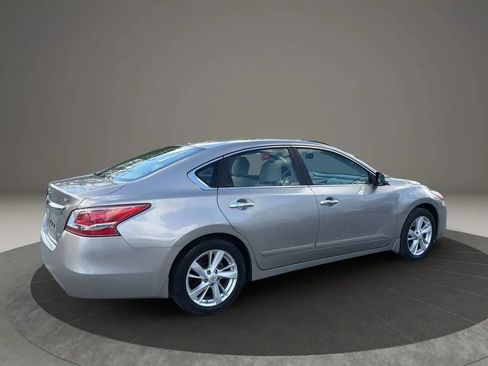 Used 2013 Nissan Altima 2.5 SV w/ 2.5SV Convenience Pkg FWD image 12