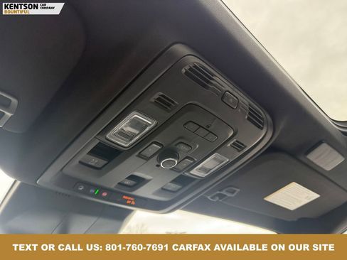 Used 2024 Cadillac Escalade ESV Sport image 31