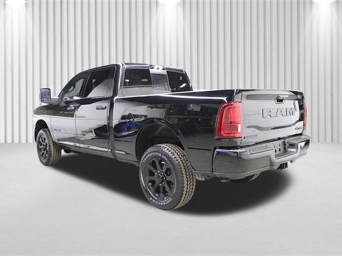 New 2026 RAM 2500 Big Horn AWD/4WD image 5