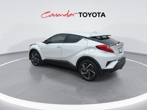 Used 2022 Toyota C-HR Limited FWD image 6
