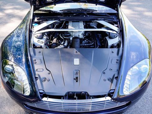 Used 2008 Aston Martin V8 Vantage Roadster RWD image 25