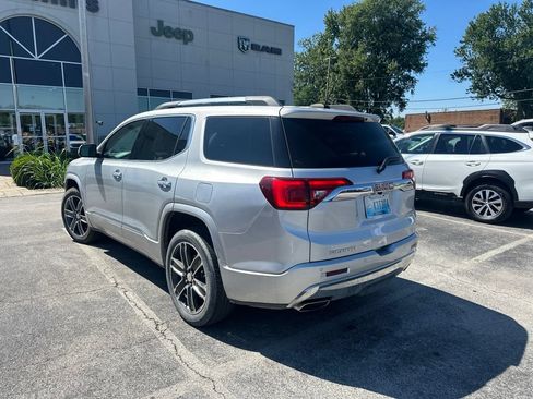 Used 2019 GMC Acadia Denali w/ Technology Package FWD image 4