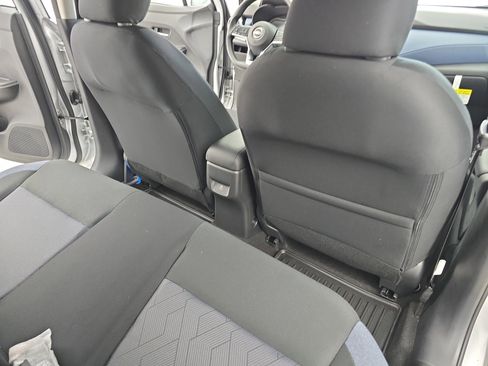 New 2025 Nissan Versa SV w/ Trunk Package FWD image 11