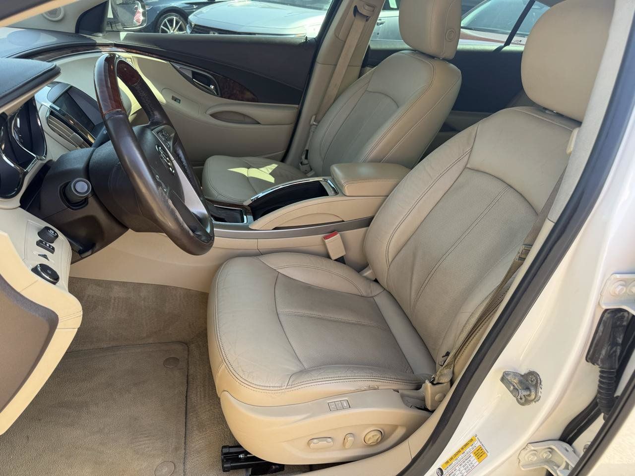 Used 2013 Buick LaCrosse Touring FWD image 7