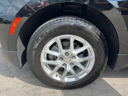 Used 2023 Chevrolet Equinox LT AWD/4WD image 28