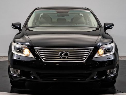 Used 2011 Lexus LS 460 AWD w/ Luxury Value Edition image 2