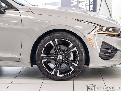 Used 2021 Kia K5 GT-Line AWD/4WD image 11