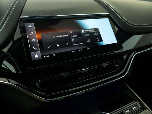 New 2026 Aston Martin DBX 707 image 28