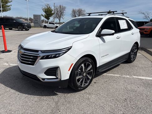 Used 2024 Chevrolet Equinox Premier image 13