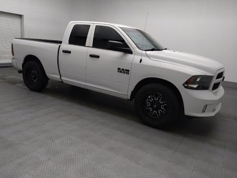 Used 2018 RAM 1500 Express RWD image 11