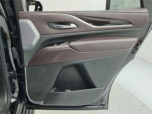 Used 2021 Cadillac Escalade Premium Luxury Platinum image 21