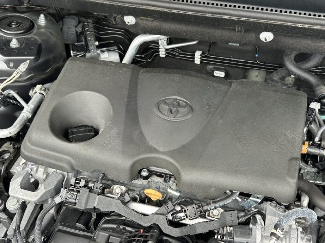 Certified 2024 Toyota RAV4 LE FWD image 32
