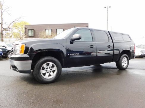 Used 2009 GMC Sierra 1500 SLE w/ Power Pack Plus AWD/4WD image 4