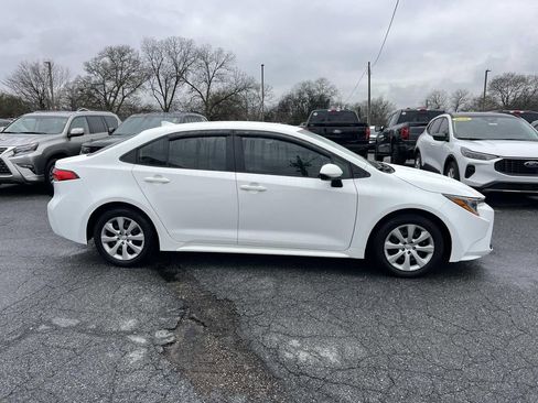 Used 2023 Toyota Corolla LE image 8