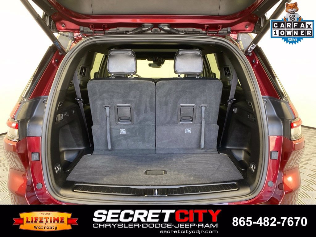 Used 2023 Jeep Grand Cherokee L Laredo AWD/4WD image 30