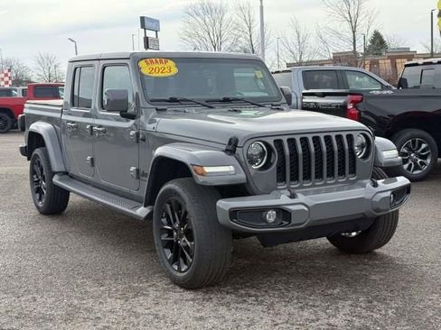 Used 2023 Jeep Gladiator Overland image 4