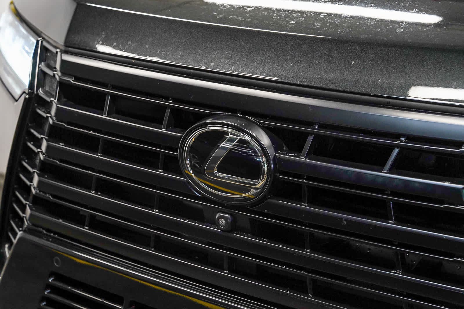 Used 2025 Lexus GX 550 w/ Accessory Package (2T) AWD/4WD image 8