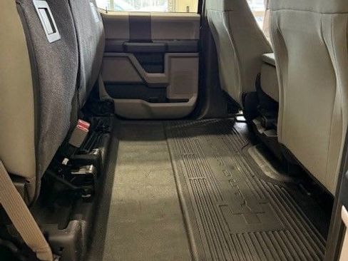 Used 2017 Ford F250 XL w/ Power Equipment Group image 11