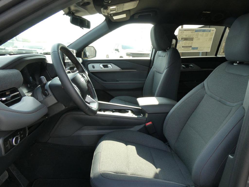 New 2027 Ford Explorer Active AWD/4WD image 17