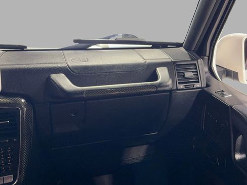 Used 2014 Mercedes-Benz G 63 AMG 4MATIC image 38