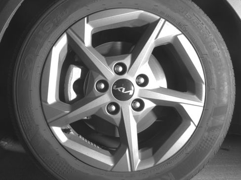 Used 2025 Kia K4 LXS image 12