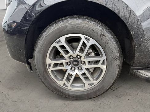Certified 2025 Ford Expedition Max Active AWD/4WD image 14