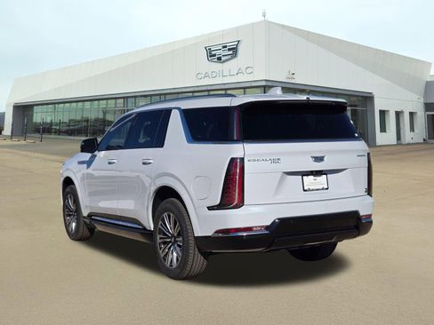 New 2026 Cadillac Escalade IQL Luxury image 4