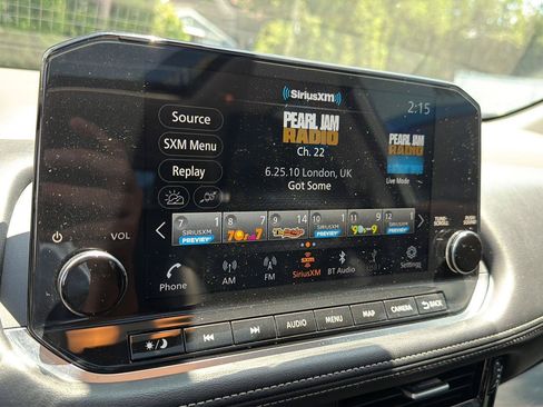 Used 2023 Nissan Rogue SL w/ SL Premium Package FWD image 24