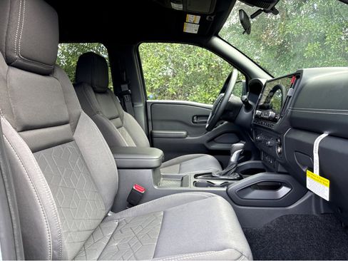 New 2026 Nissan Frontier SV w/ Tow Package image 11