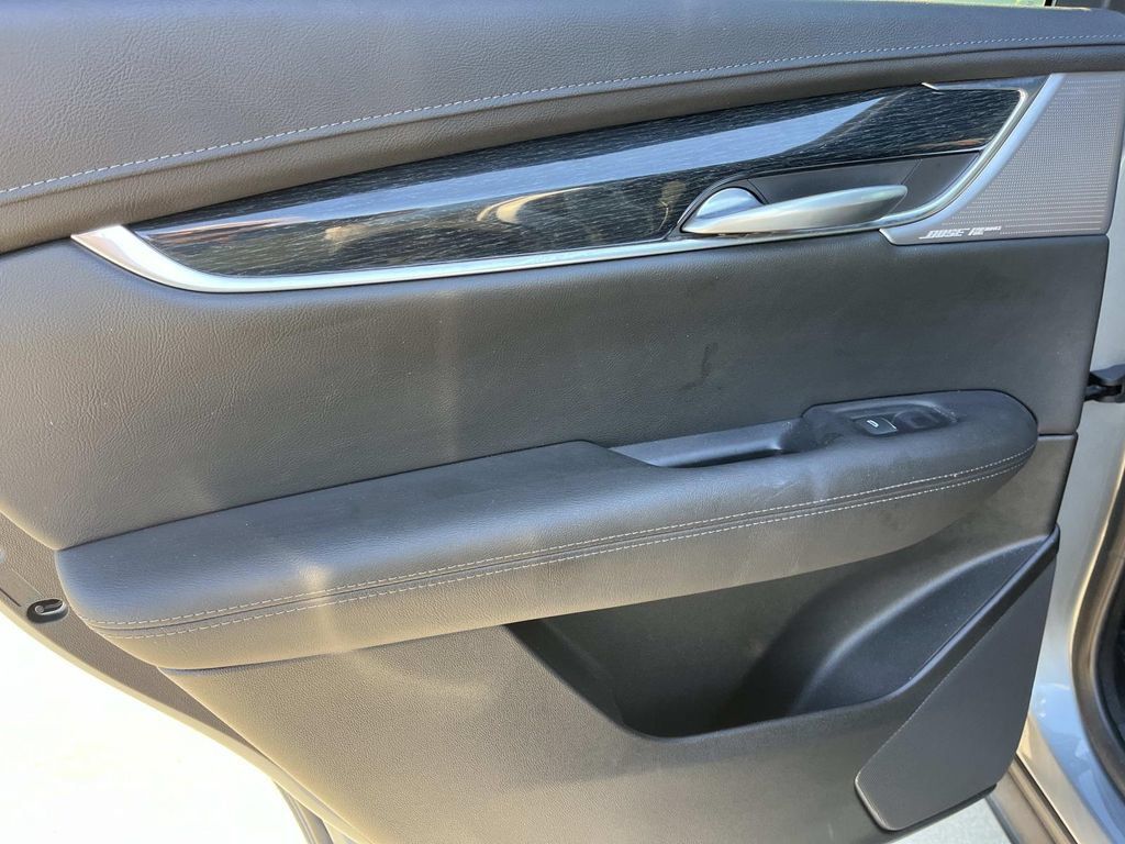 Certified 2023 Cadillac XT5 Premium Luxury w/ Technology Package FWD image 21