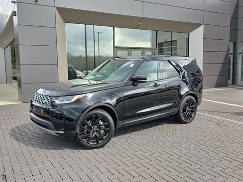 Certified 2025 Land Rover Discovery S image 1