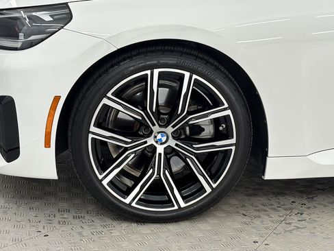 Used 2023 BMW 230i Coupe w/ Convenience Package RWD image 13