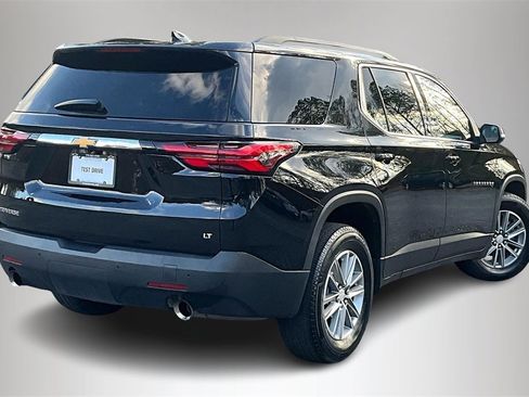Certified 2022 Chevrolet Traverse LT image 6