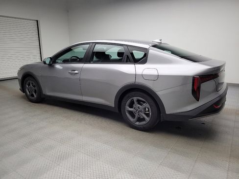 Used 2025 Kia K4 FWD image 3