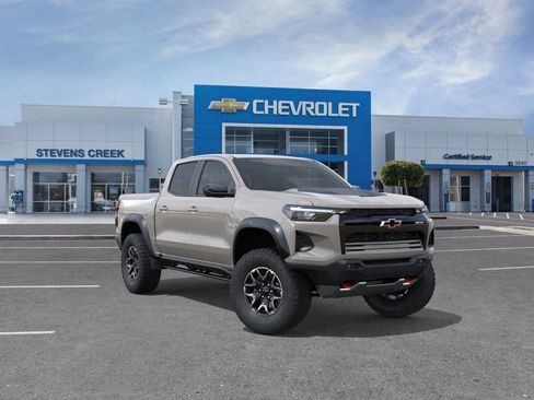 New 2026 Chevrolet Colorado ZR2 w/ Technology Package AWD/4WD image 9