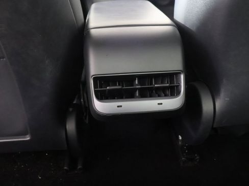 Used 2022 Tesla Model 3 Long Range image 48