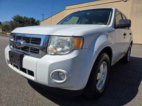 Used 2012 Ford Escape XLT image 1