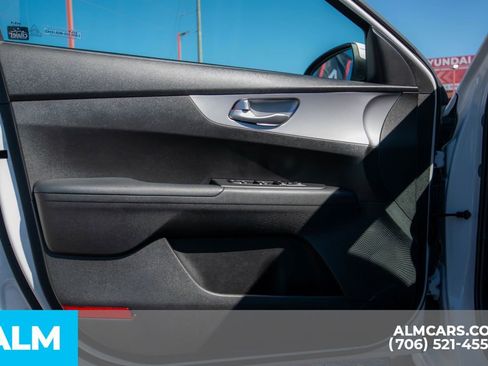 Used 2024 Kia Forte LXS image 10