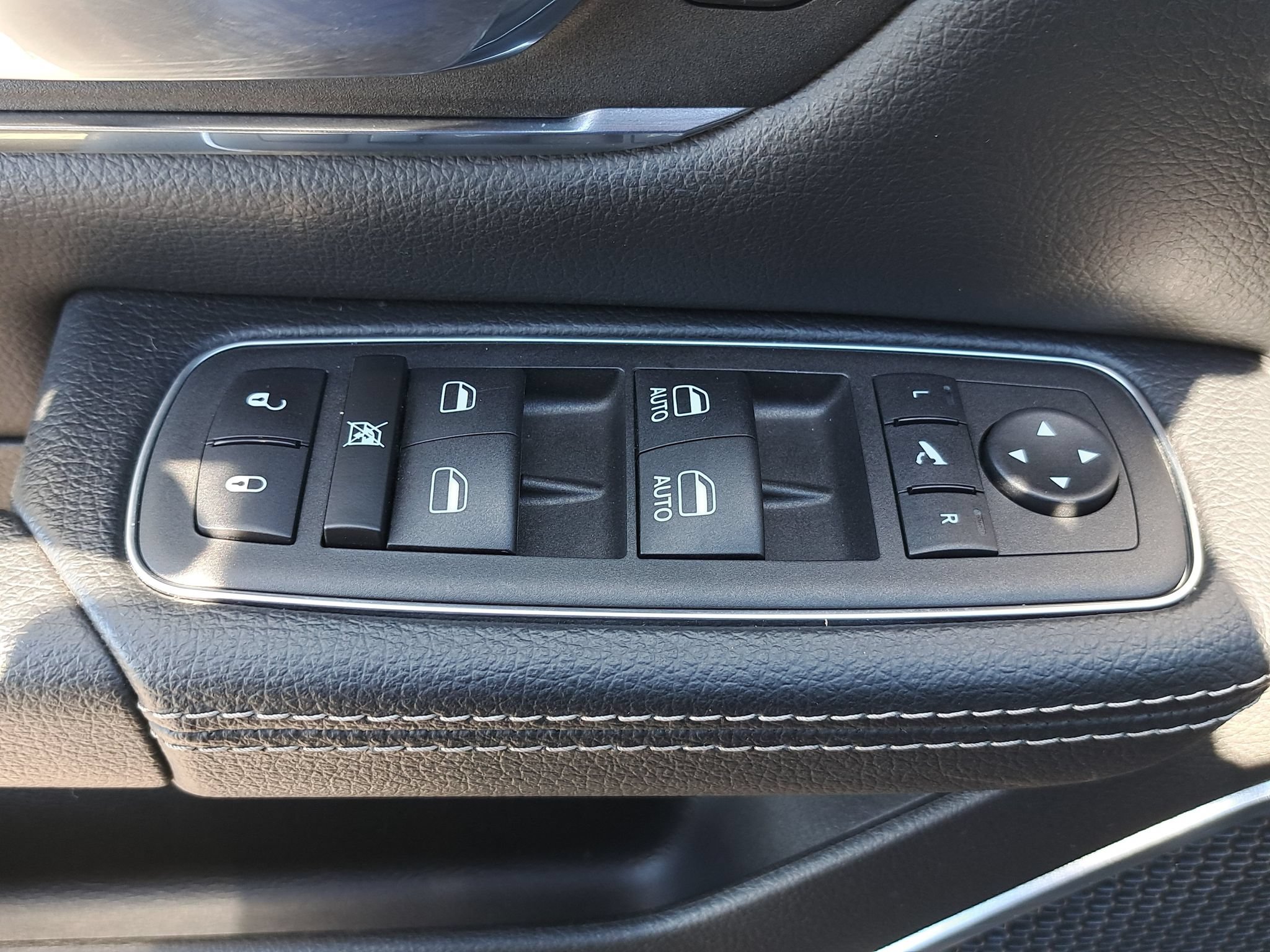 Certified 2024 RAM 1500 Laramie AWD/4WD image 28