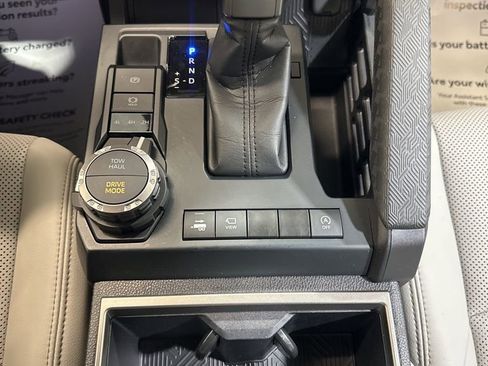 Used 2024 Toyota Tacoma Limited w/ Limited Package (LT) image 32