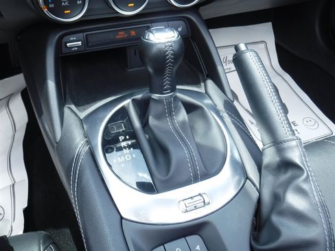 Used 2024 MAZDA MX-5 Miata RF Grand Touring RWD image 12
