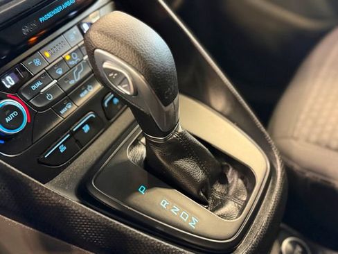 Used 2019 Ford Transit Connect XLT FWD image 32