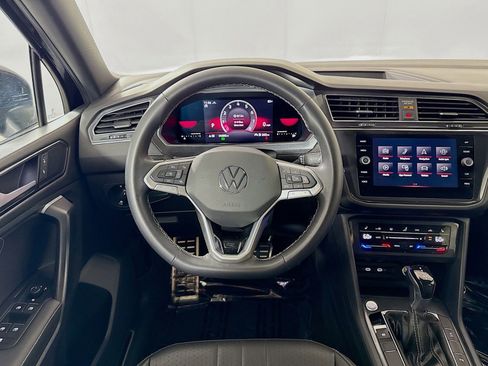 Used 2023 Volkswagen Tiguan SE R-Line AWD/4WD image 21