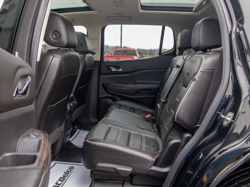 Used 2022 GMC Acadia Denali w/ GMC Pro Grade Package image 27