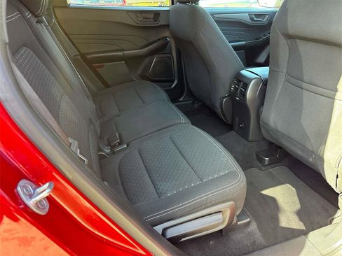 Used 2023 Ford Escape Active image 17