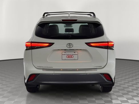 Used 2021 Toyota Highlander Limited image 10